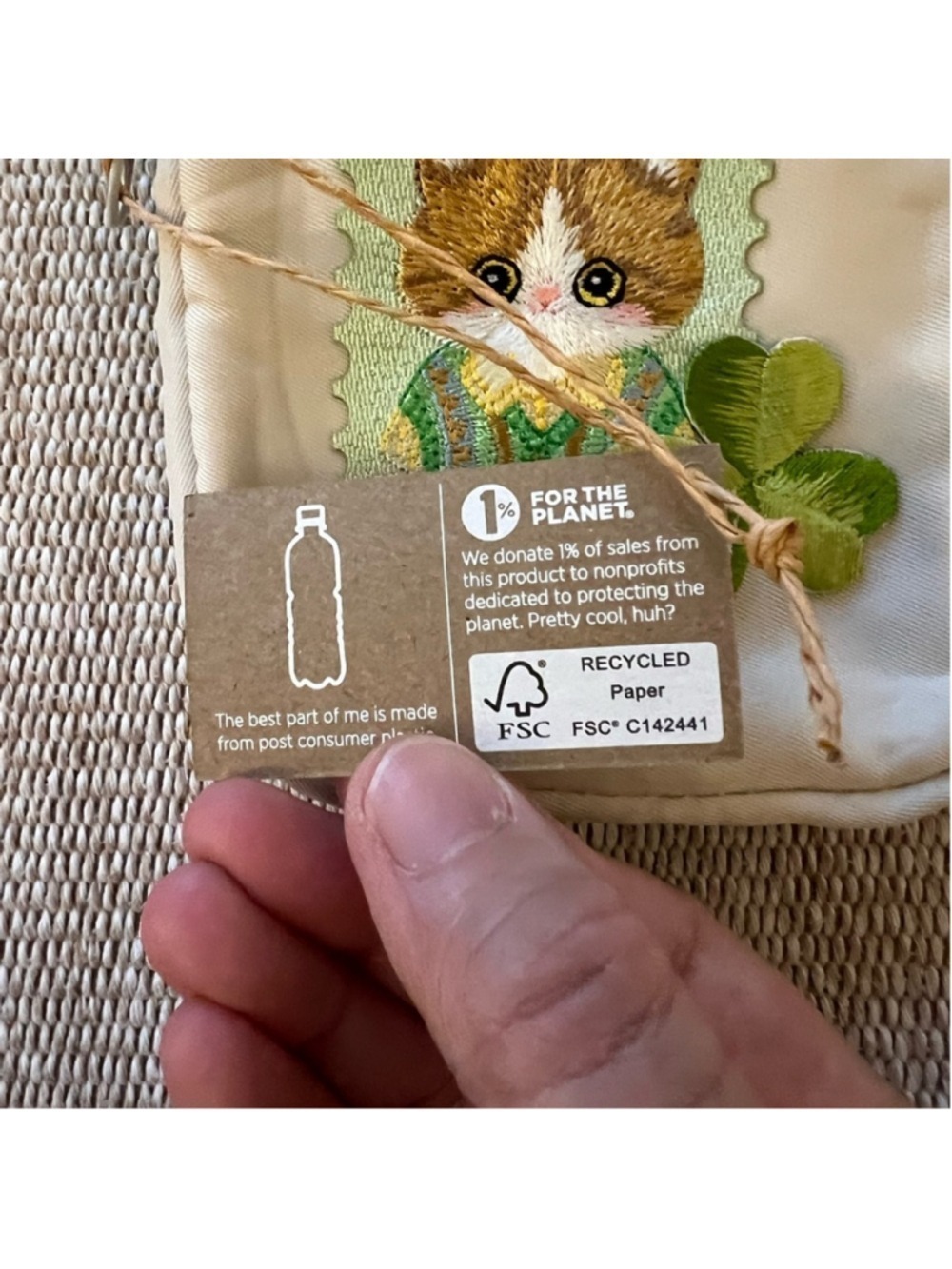NWT Bottle Buddy Pouch w Cat & Clover Embroidery / Strap - Picture 2 of 5